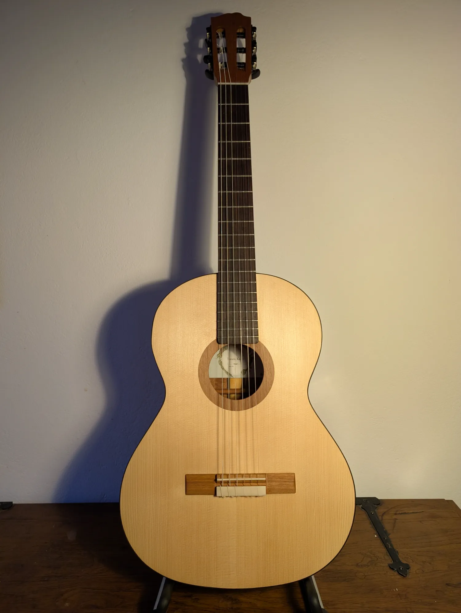 Kairòs Asterion classical flamenco guitar African Mahogany back view