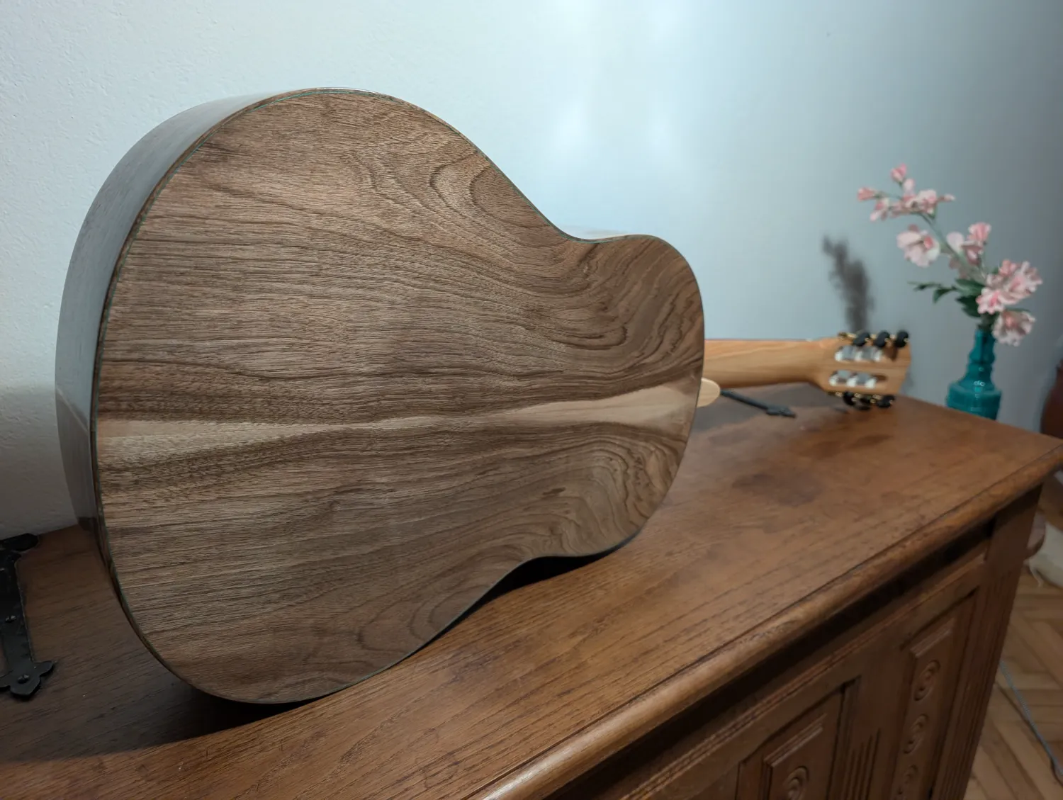 Pandora classical guitar inlay detail