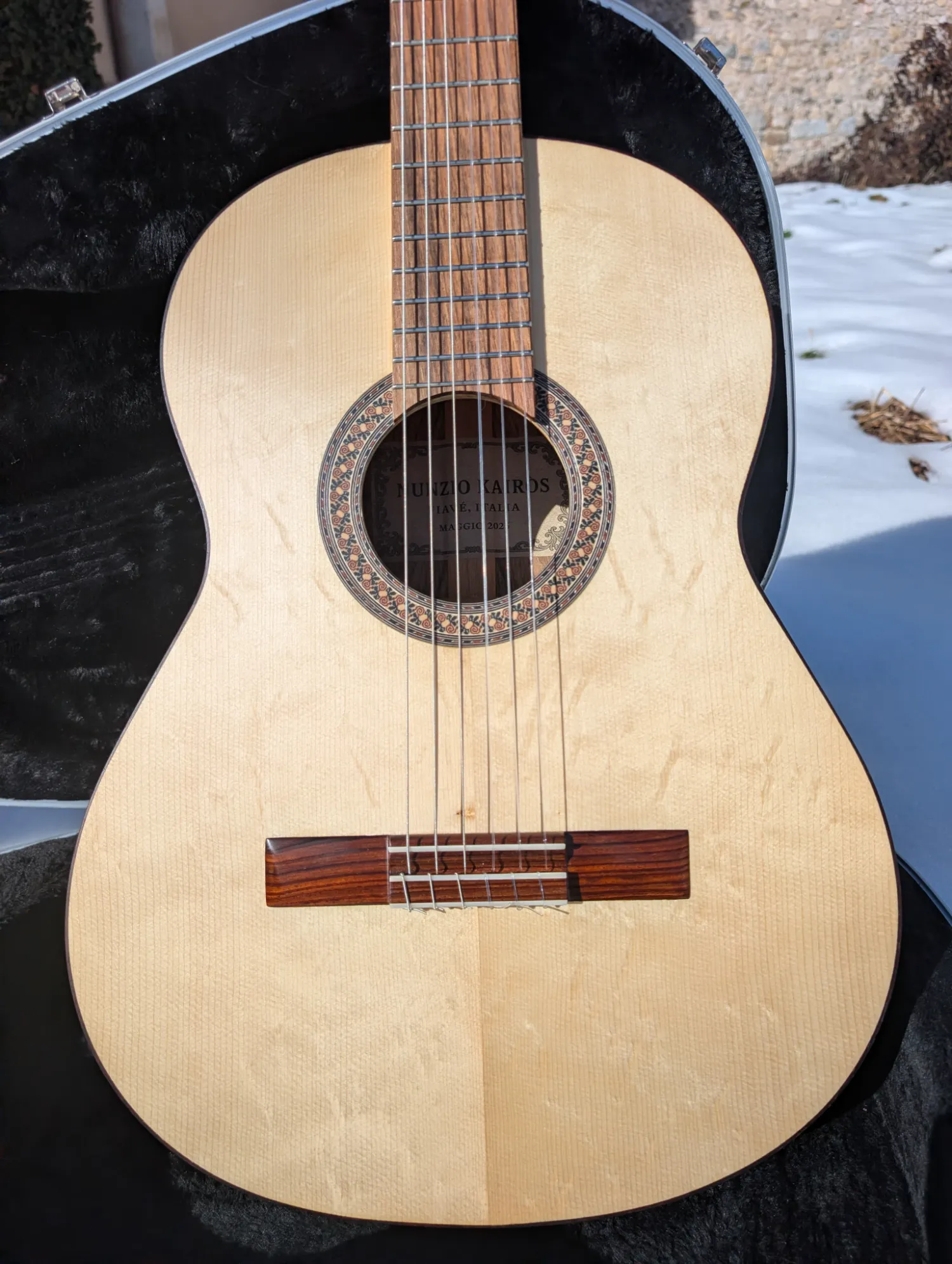 La Trentina classical guitar view 2