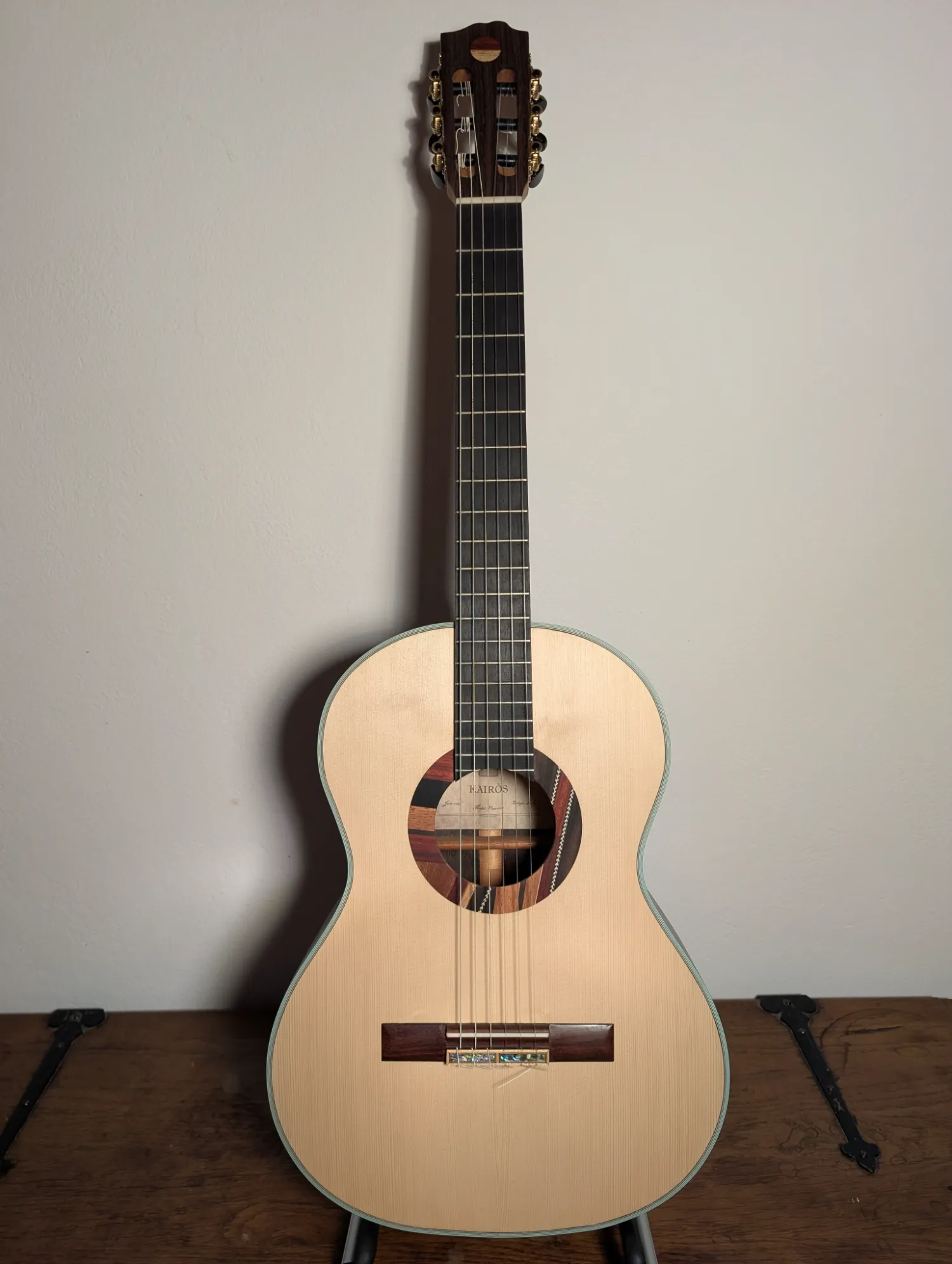 Handmade classical guitar Ulysses with Indian Rosewood back