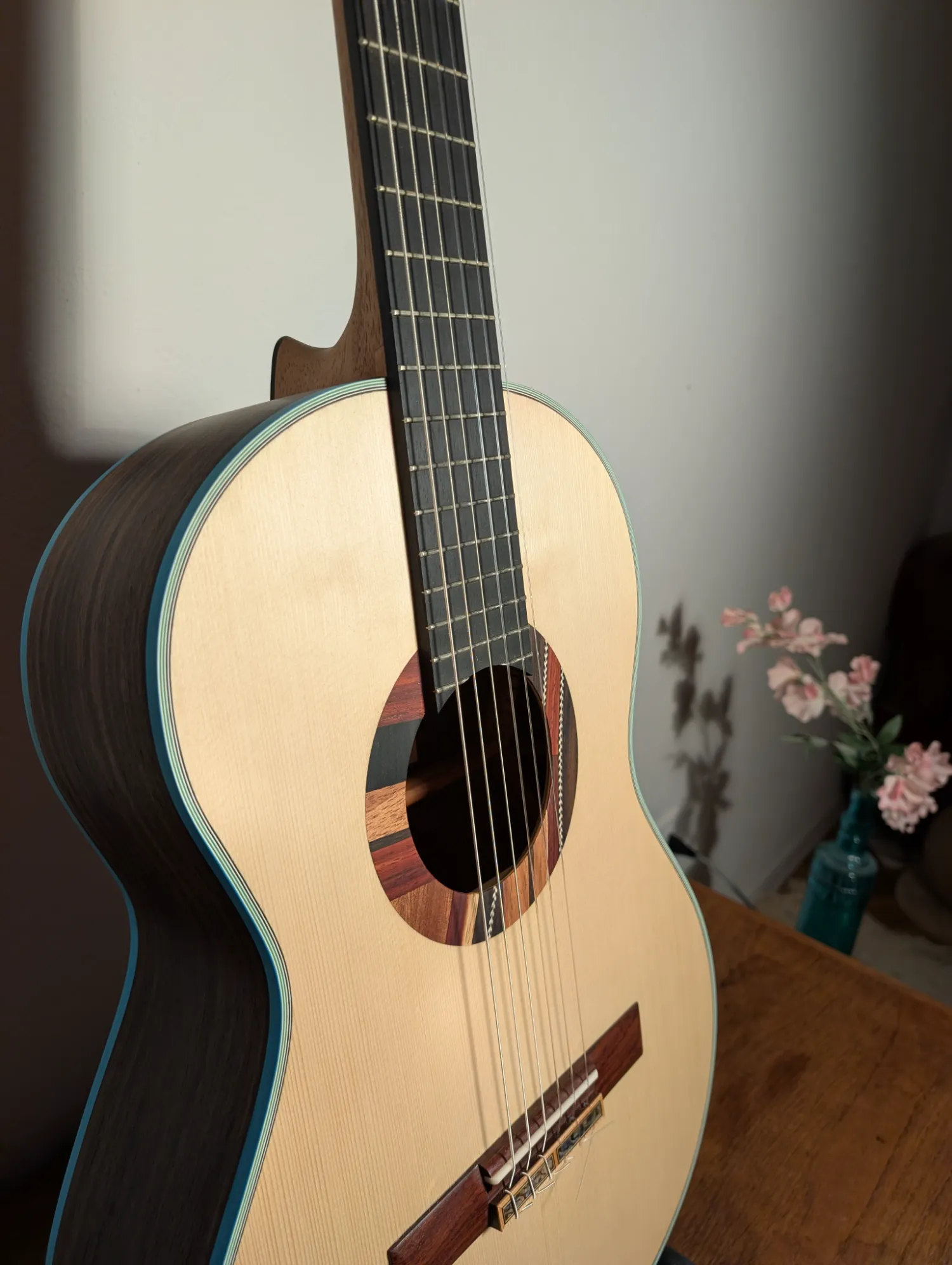 Ulysses Definitive Edition side profile showing Indian Rosewood