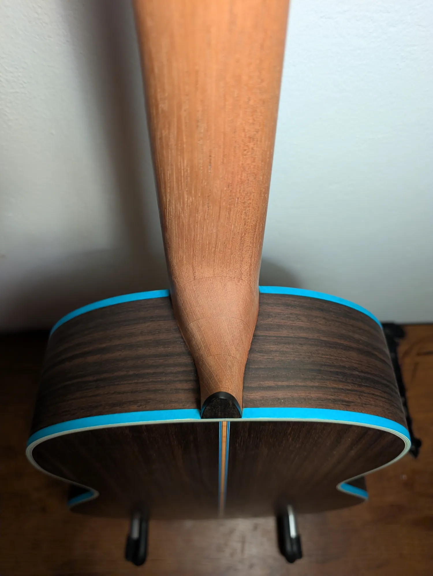 Ulysses classical guitar Italian spruce soundboard grain pattern